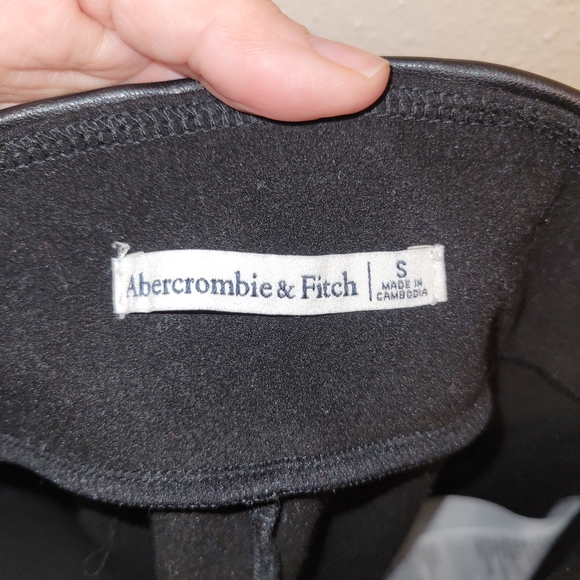 Abercrombie & Fitch Vegan Leather Pants Leggings Size Smalle - Picture 3 of 5